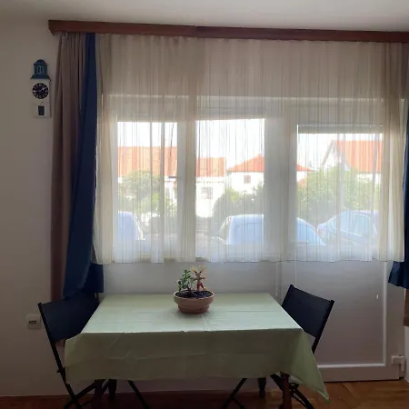 Obalom Trebisnjice Apartman *